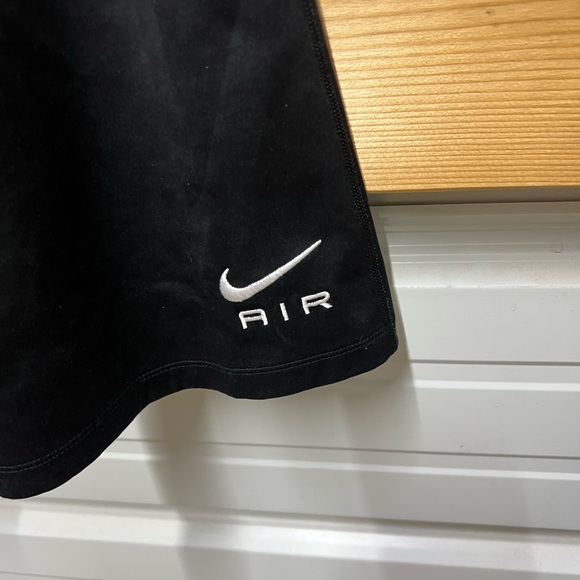 Nike Air Black Flared Leggings - Picture 2 of 6